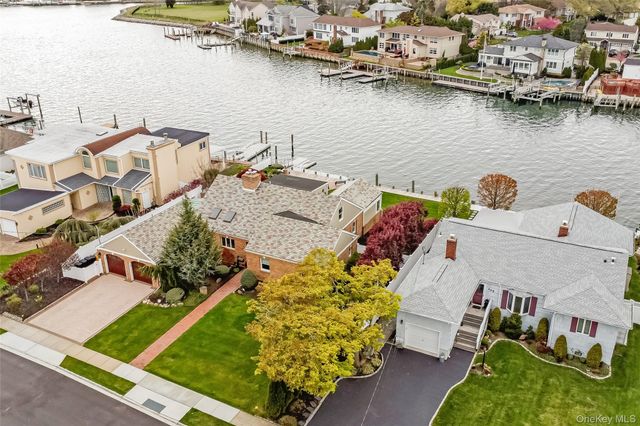209 W Shore Drive, Massapequa, NY 11758