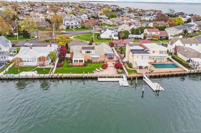 209 W Shore Drive, Massapequa, NY 11758