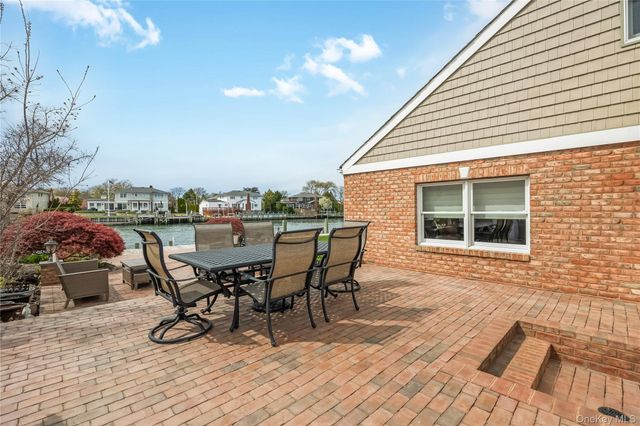 209 W Shore Drive, Massapequa, NY 11758