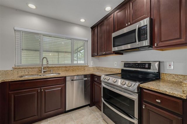 870 16TH LANE, Palm Harbor, FL 34683