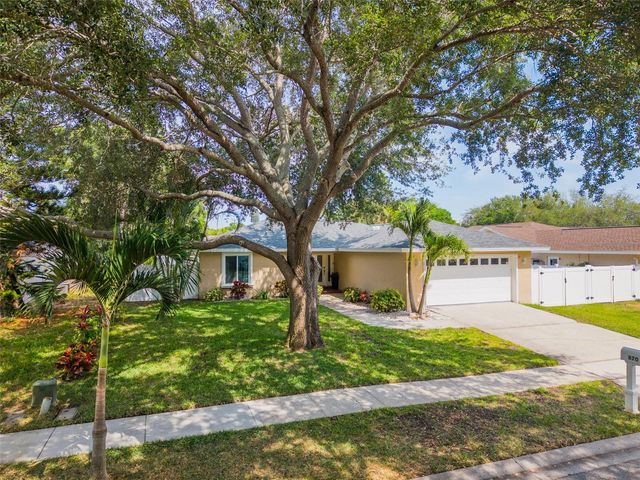 870 16TH LANE, Palm Harbor, FL 34683