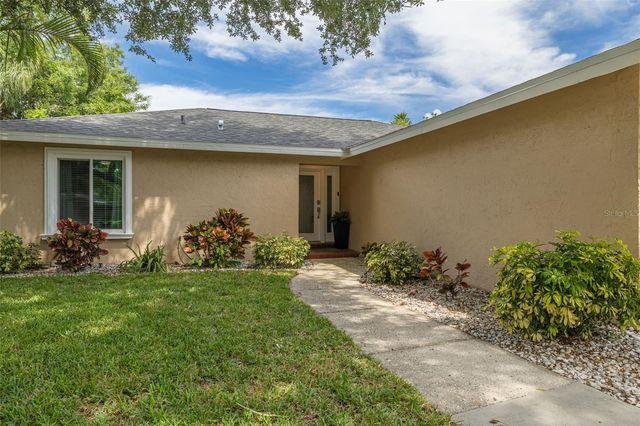 870 16TH LANE, Palm Harbor, FL 34683