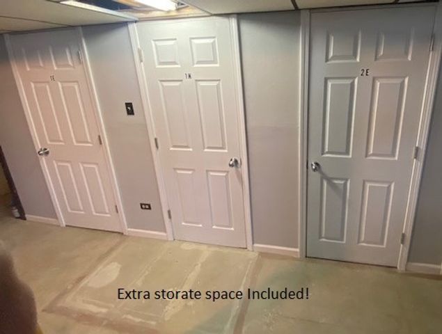 736 E Division Street 2E, Lombard, IL 60148