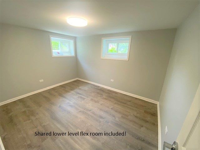 736 E Division Street 2E, Lombard, IL 60148