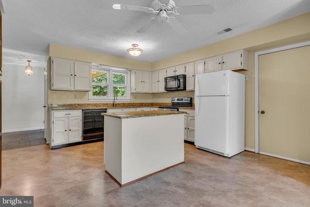 852 WOODMONT RD, Annapolis, MD 21401