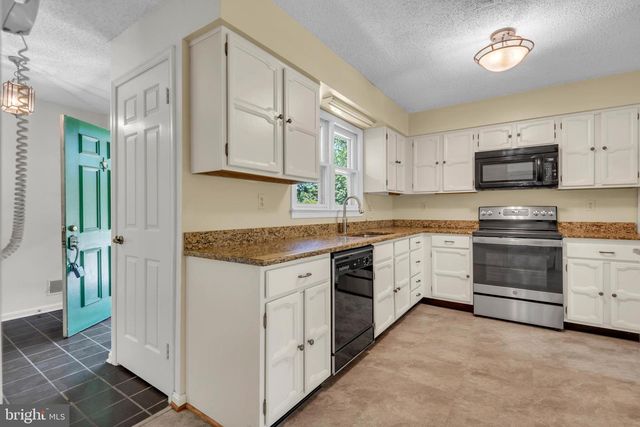 852 WOODMONT RD, Annapolis, MD 21401
