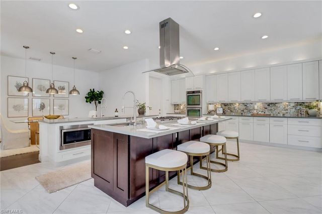 19640 Burgundy Farms RD, Estero, FL 33928