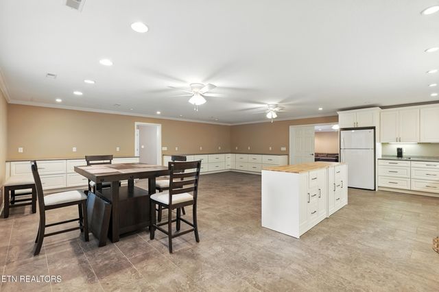 5007 Green Rd, Maryville, TN 37804