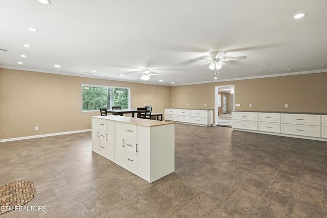 5007 Green Rd, Maryville, TN 37804