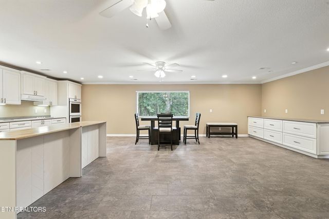 5007 Green Rd, Maryville, TN 37804