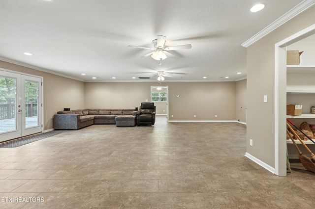 5007 Green Rd, Maryville, TN 37804