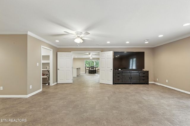 5007 Green Rd, Maryville, TN 37804