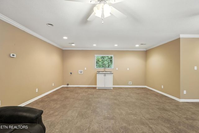 5007 Green Rd, Maryville, TN 37804