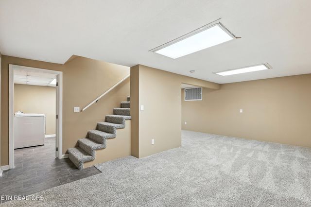 5007 Green Rd, Maryville, TN 37804