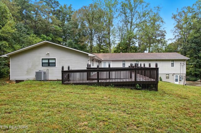 5007 Green Rd, Maryville, TN 37804