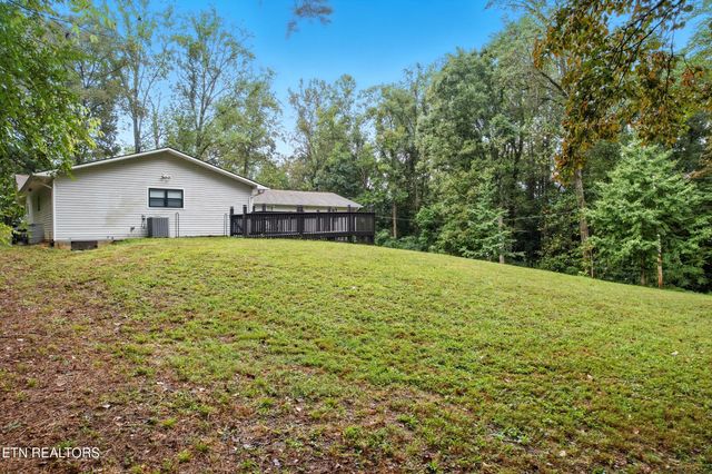 5007 Green Rd, Maryville, TN 37804