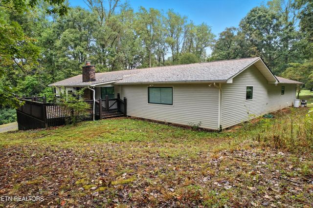 5007 Green Rd, Maryville, TN 37804