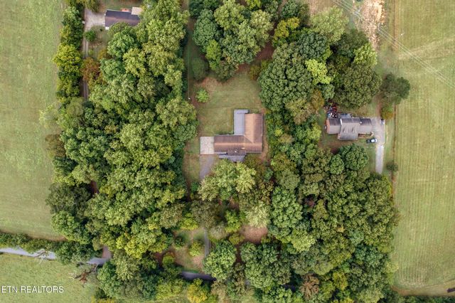 5007 Green Rd, Maryville, TN 37804