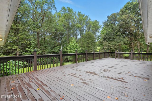 5007 Green Rd, Maryville, TN 37804