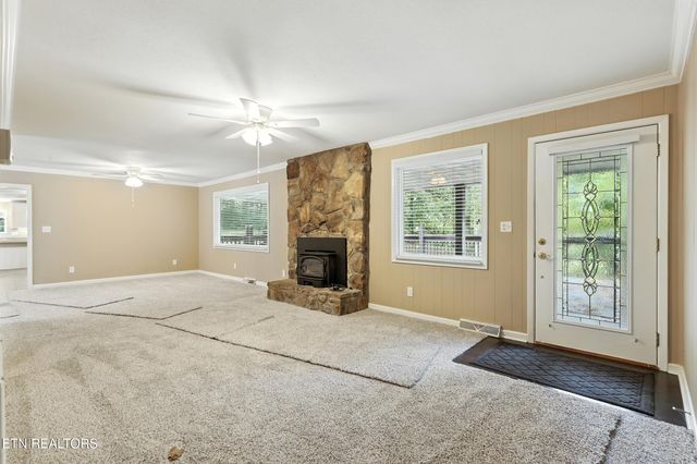 5007 Green Rd, Maryville, TN 37804