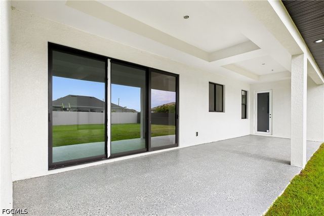 143 Nelson RD N, Cape Coral, FL 33993