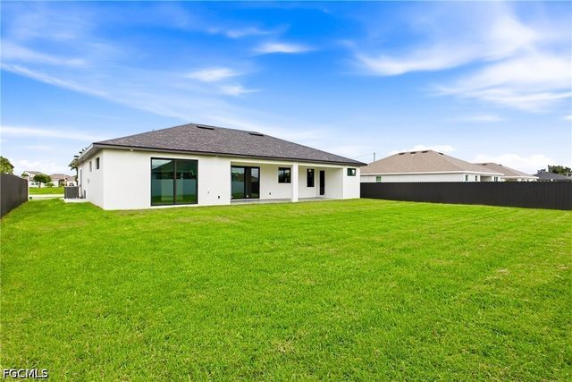 143 Nelson RD N, Cape Coral, FL 33993