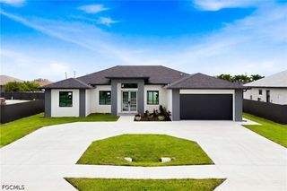 143 Nelson RD N, Cape Coral, FL 33993