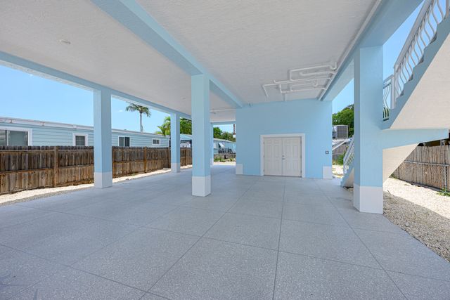 78 Avenue D, Key Largo, FL 33037