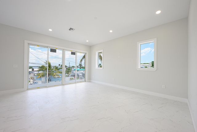 78 Avenue D, Key Largo, FL 33037