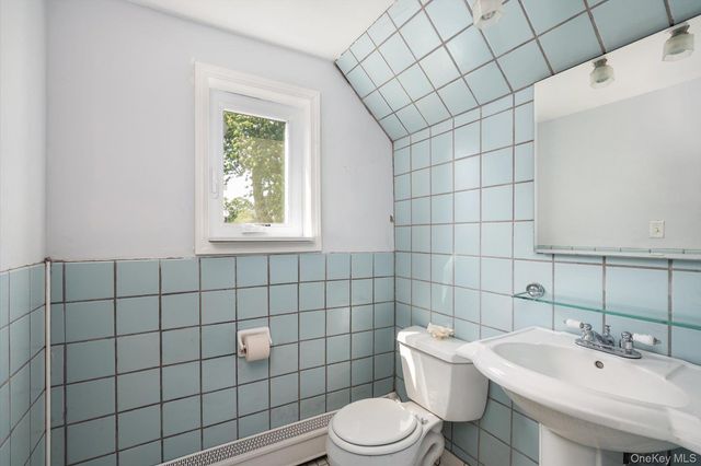 1640 Roosevelt Street, Baldwin, NY 11510