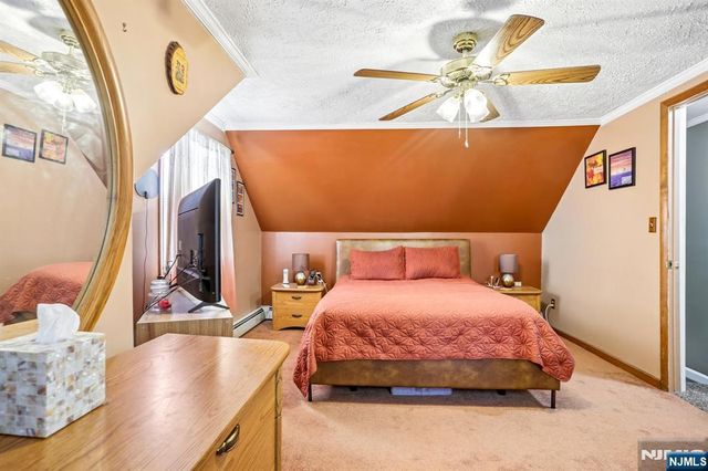 10 Independence Drive, Roselle, NJ 07203
