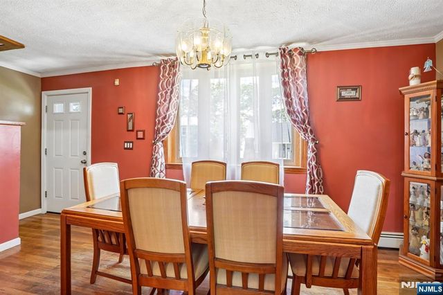 10 Independence Drive, Roselle, NJ 07203