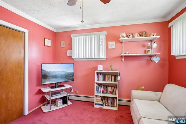 10 Independence Drive, Roselle, NJ 07203
