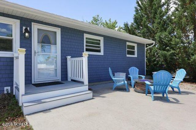 832 Demont Street, Toms River, NJ 08753