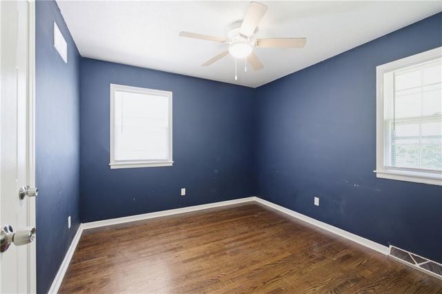 3165 LONGWOOD Avenue, Kansas City, KS 66104