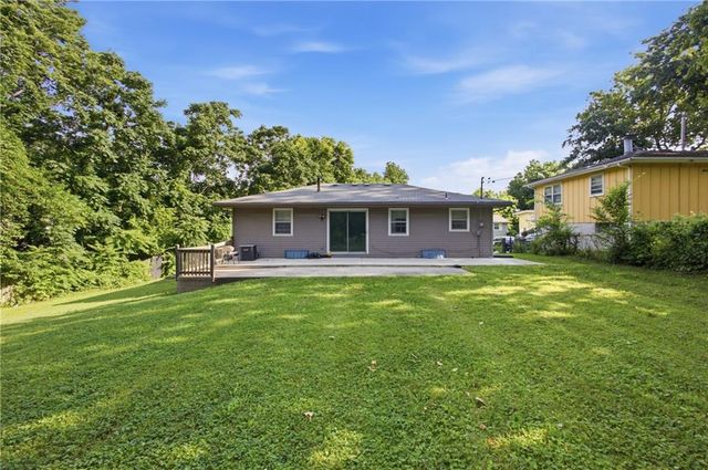 3165 LONGWOOD Avenue, Kansas City, KS 66104