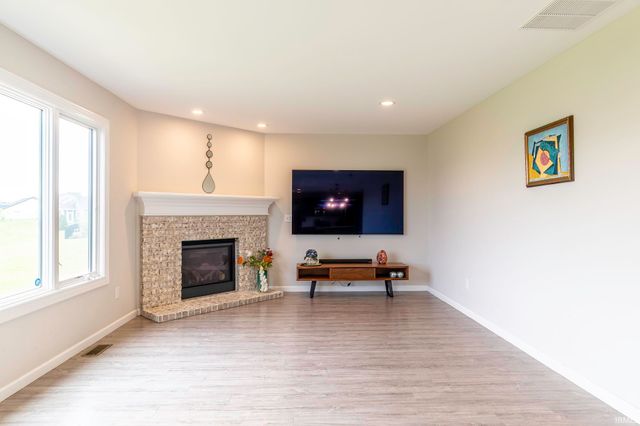 13079 Silk Tree Trail, Fort Wayne, IN 46814