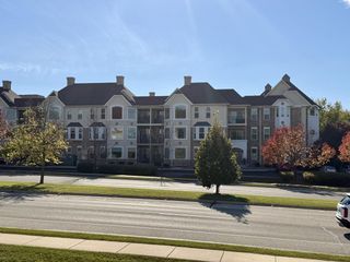 N74W13737 Appleton AVENUE #107, Menomonee Falls, WI 53051