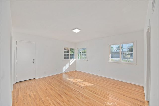 22537 Friar Street, Woodland Hills, CA 91367