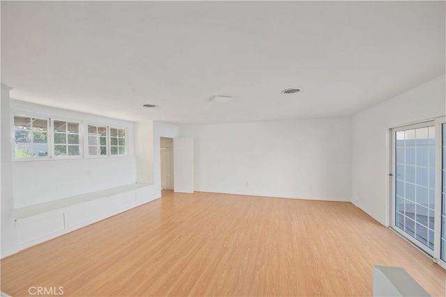 22537 Friar Street, Woodland Hills, CA 91367