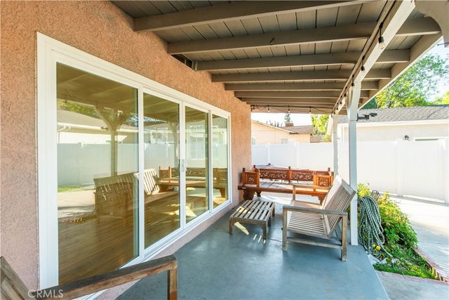 22537 Friar Street, Woodland Hills, CA 91367