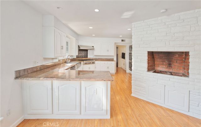 22537 Friar Street, Woodland Hills, CA 91367