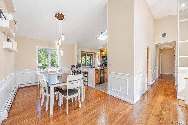 137 Ridgewood Avenue, Farmingville, NY 11738