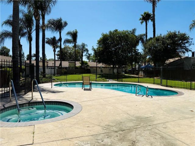 9505 Arlington 77, Riverside, CA 92503
