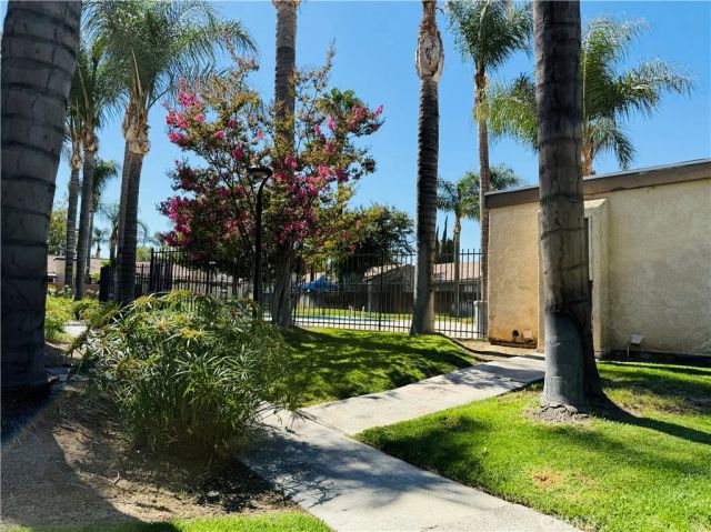 9505 Arlington 77, Riverside, CA 92503