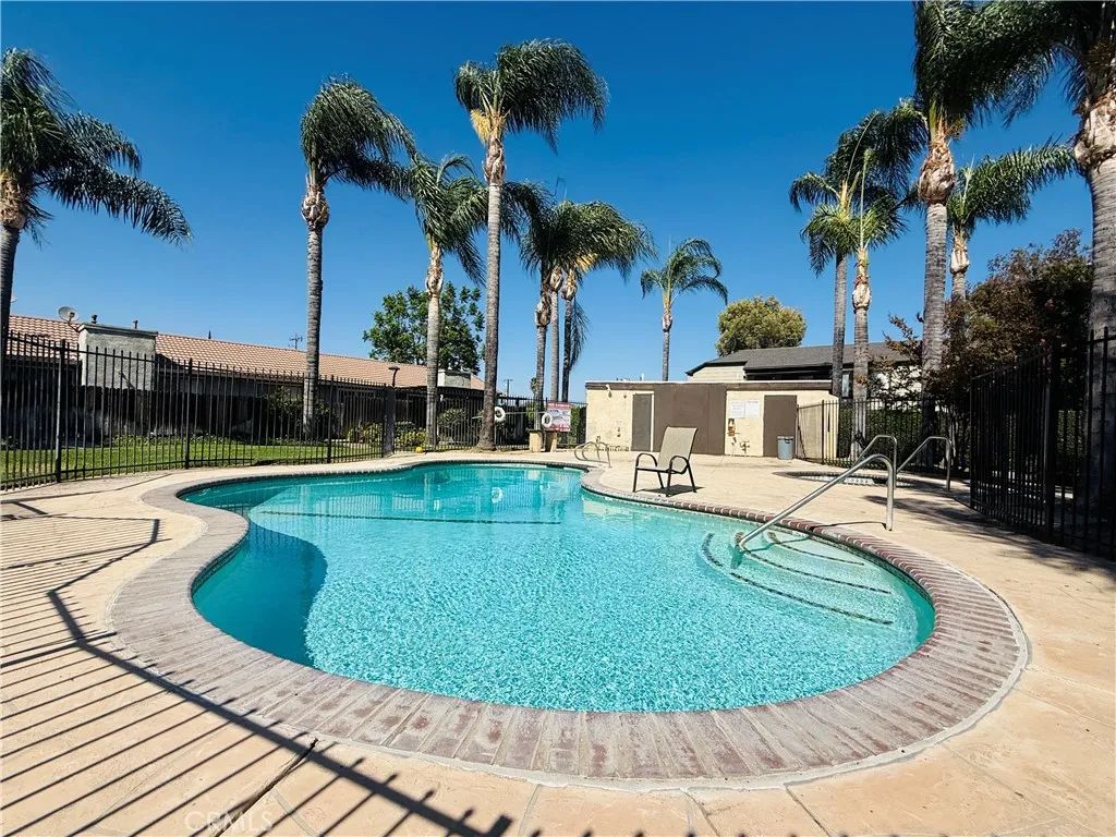 9505 Arlington 77, Riverside, CA 92503