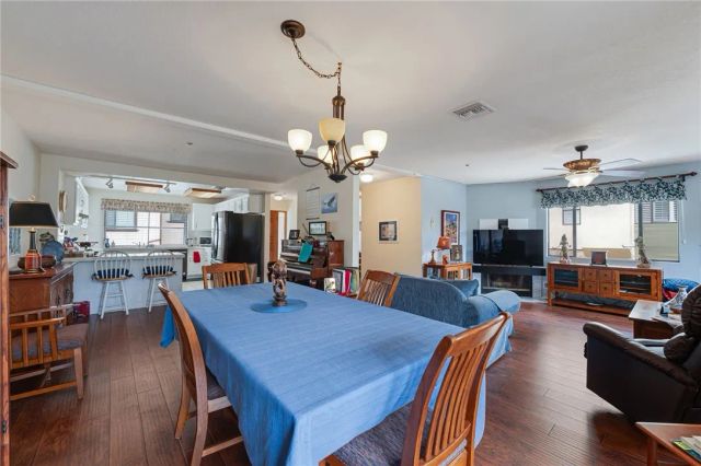 42 Esperanza Avenue, Sierra Madre, CA 91024