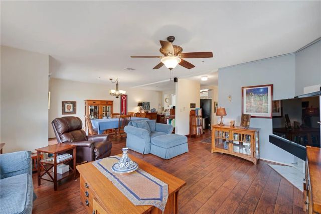 42 Esperanza Avenue, Sierra Madre, CA 91024