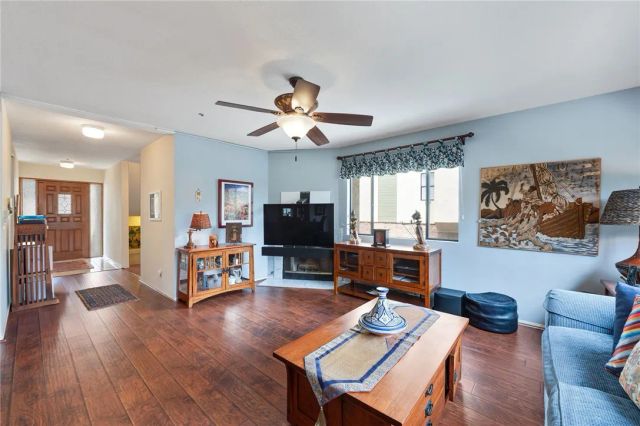 42 Esperanza Avenue, Sierra Madre, CA 91024