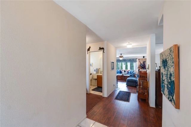 42 Esperanza Avenue, Sierra Madre, CA 91024